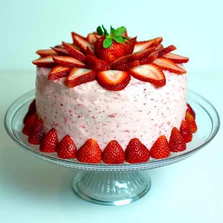 Yummy Strawberry Cake